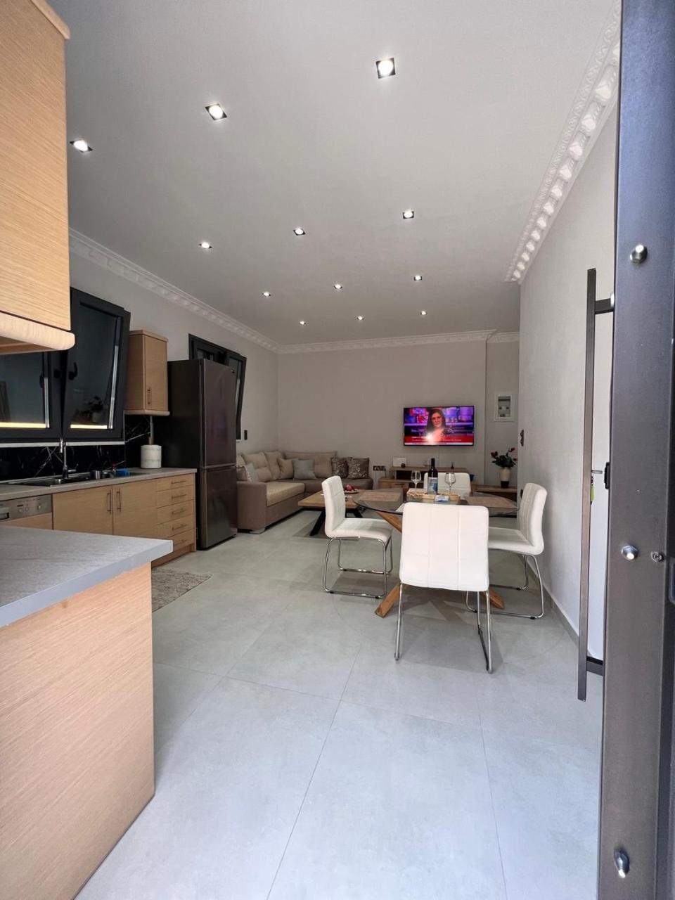 Kontis' Furnished Apartment Loutraki  Exterior photo